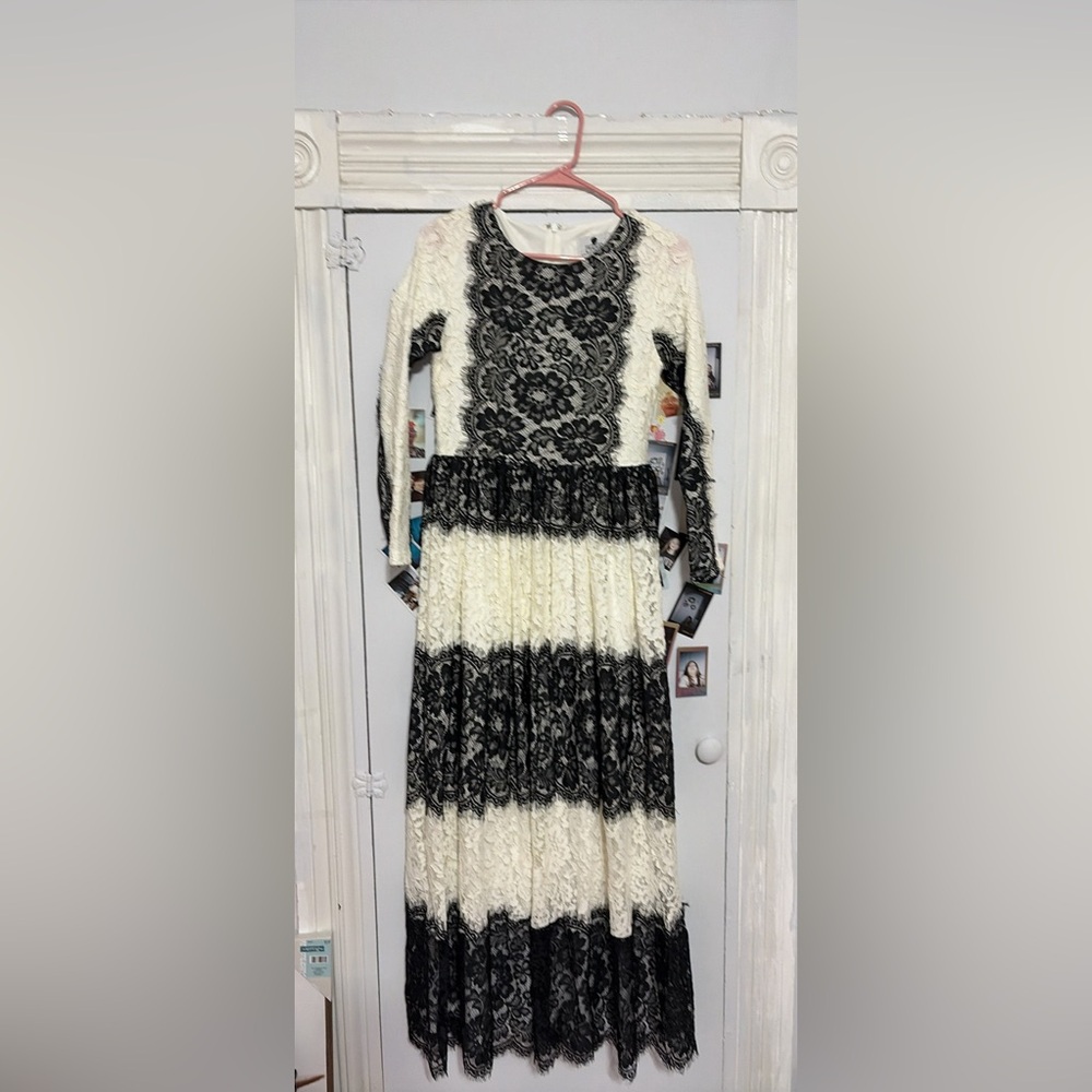 Elegant Black and White Lace Dress dainty jewells